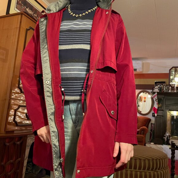 Modern maroon nautica drawstring waist rain coat! - Picture 9 of 16